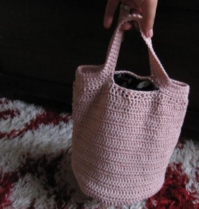 Peachy Summer Crochet Bag